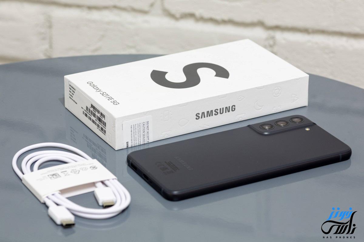 Samsung Galaxy S21 FE box